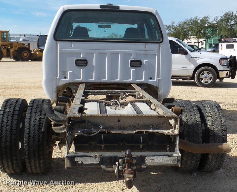 image for item DB2450 2004 Ford F550 Crew Cab truck cab and chassis