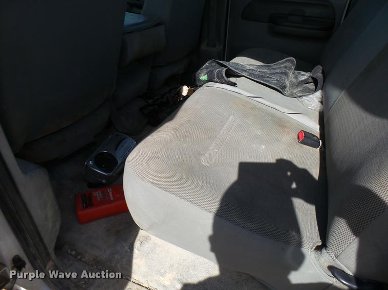 image for item DB2450 2004 Ford F550 Crew Cab truck cab and chassis