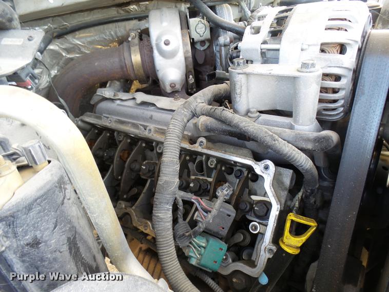 image for item DB2450 2004 Ford F550 Crew Cab truck cab and chassis