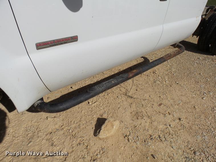 image for item DB2450 2004 Ford F550 Crew Cab truck cab and chassis