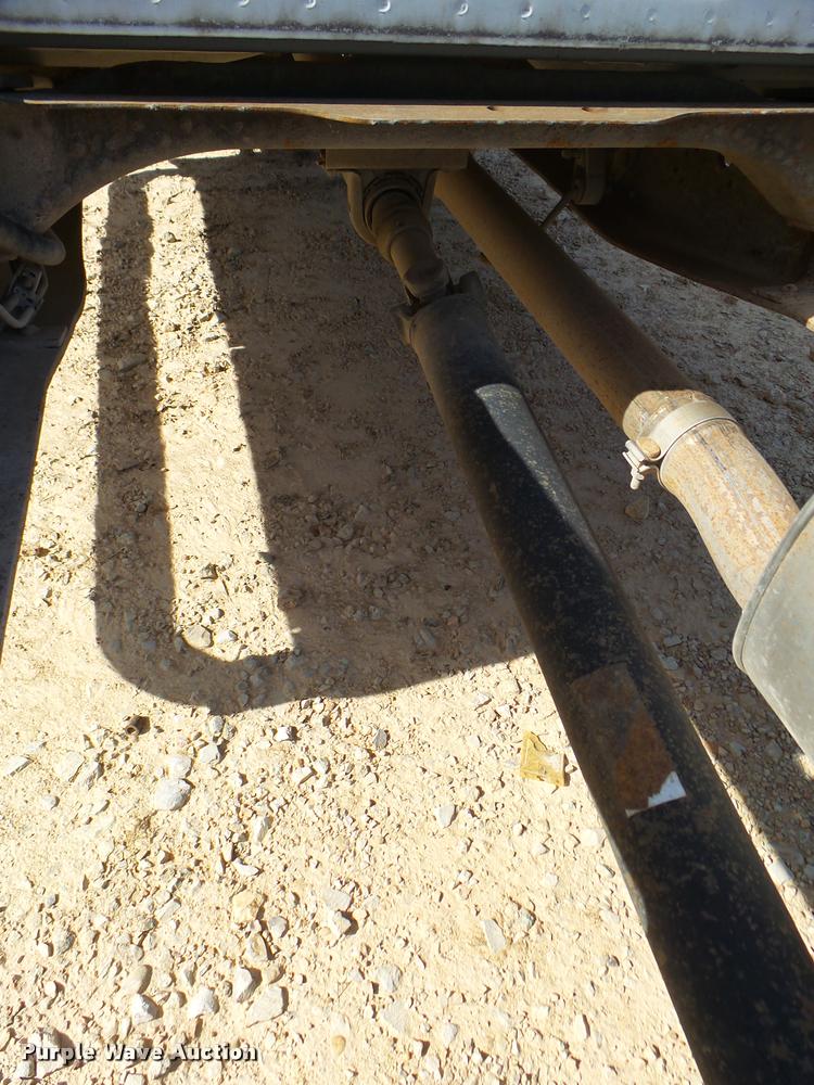 image for item DB2450 2004 Ford F550 Crew Cab truck cab and chassis