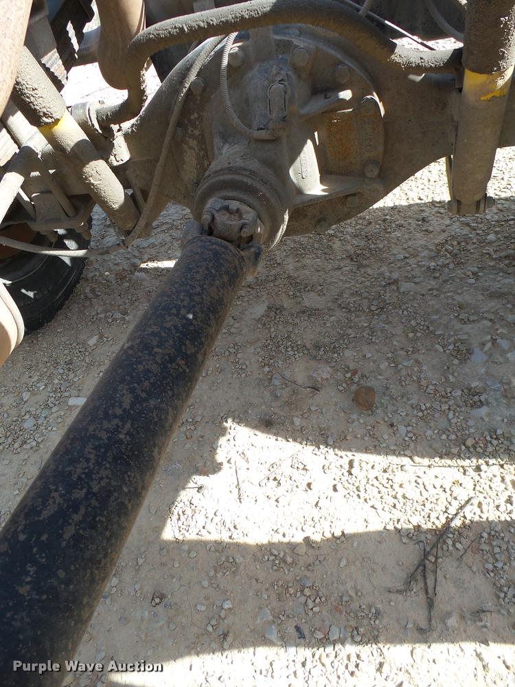 image for item DB2450 2004 Ford F550 Crew Cab truck cab and chassis