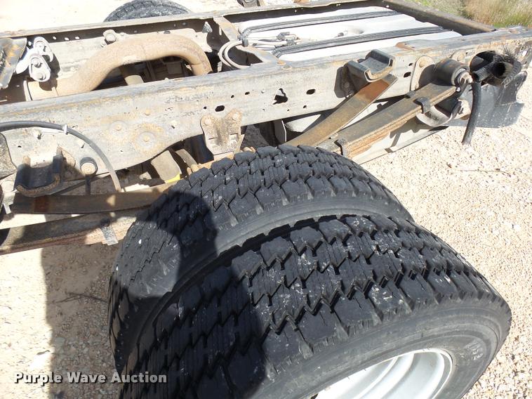 image for item DB2450 2004 Ford F550 Crew Cab truck cab and chassis