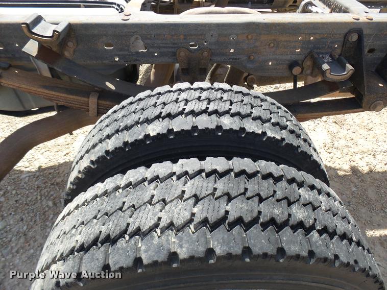 image for item DB2450 2004 Ford F550 Crew Cab truck cab and chassis