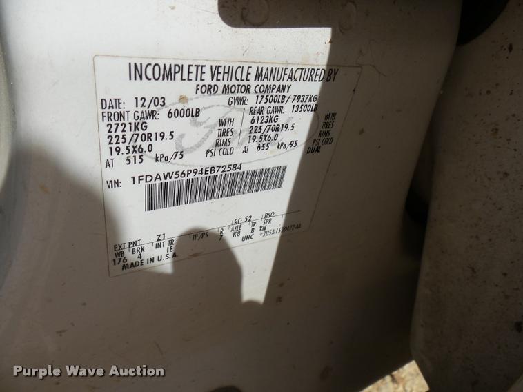 image for item DB2450 2004 Ford F550 Crew Cab truck cab and chassis