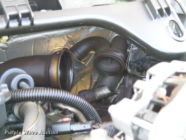 image for item DB2451 2005 Ford F550 Crew Cab truck cab and chassis