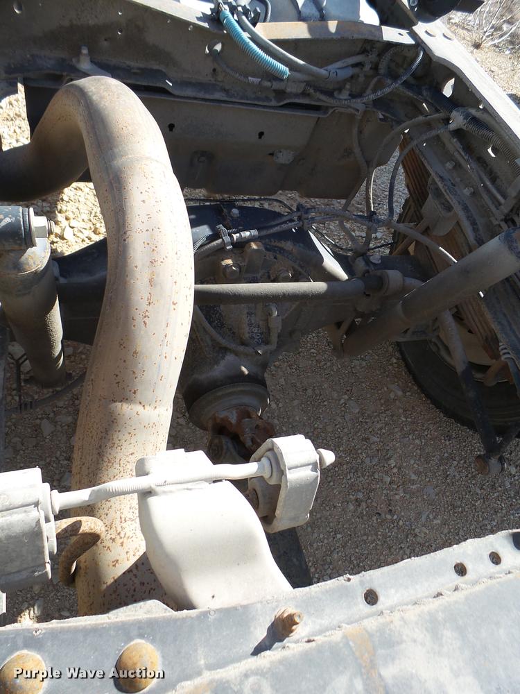 image for item DB2451 2005 Ford F550 Crew Cab truck cab and chassis