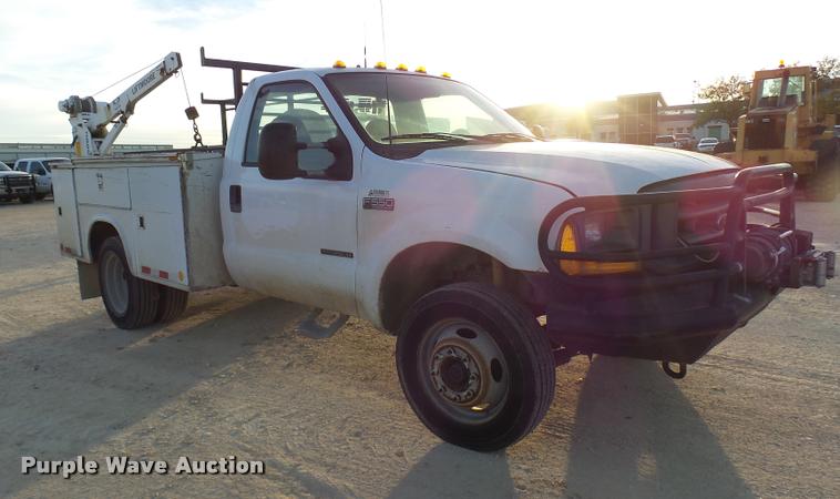 image for item DB2452 2000 Ford F550 Super Duty utility truck