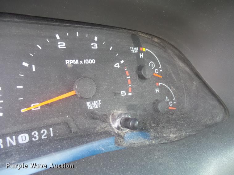 image for item DB2453 2004 Ford F350 Super Duty SuperCab pickup truck cab and chassis