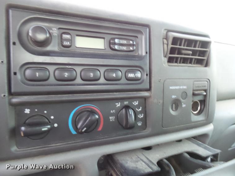 image for item DB2453 2004 Ford F350 Super Duty SuperCab pickup truck cab and chassis