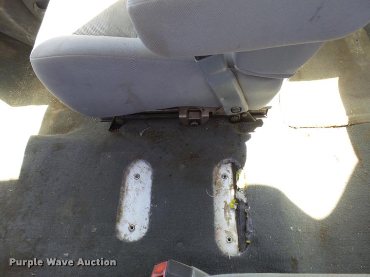 image for item DB2458 2007 Ford F250 Super Duty Crew Cab flatbed pickup truck