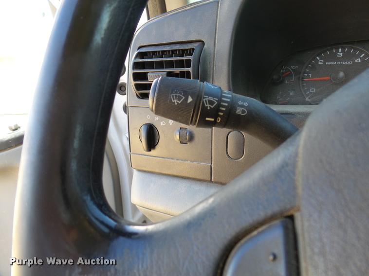 image for item DB2458 2007 Ford F250 Super Duty Crew Cab flatbed pickup truck