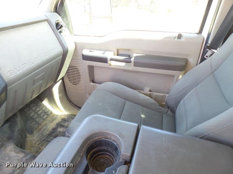 image for item DB2459 2009 Ford F550 Crew Cab utility truck