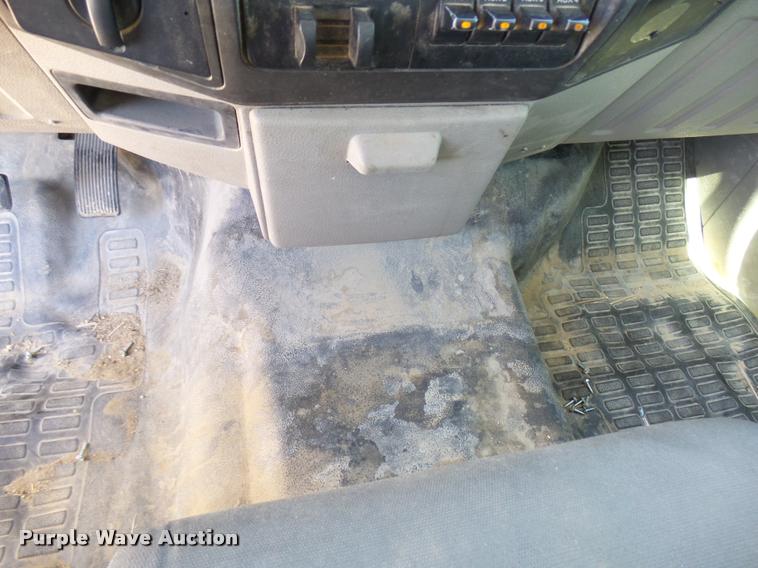 image for item DB2459 2009 Ford F550 Crew Cab utility truck