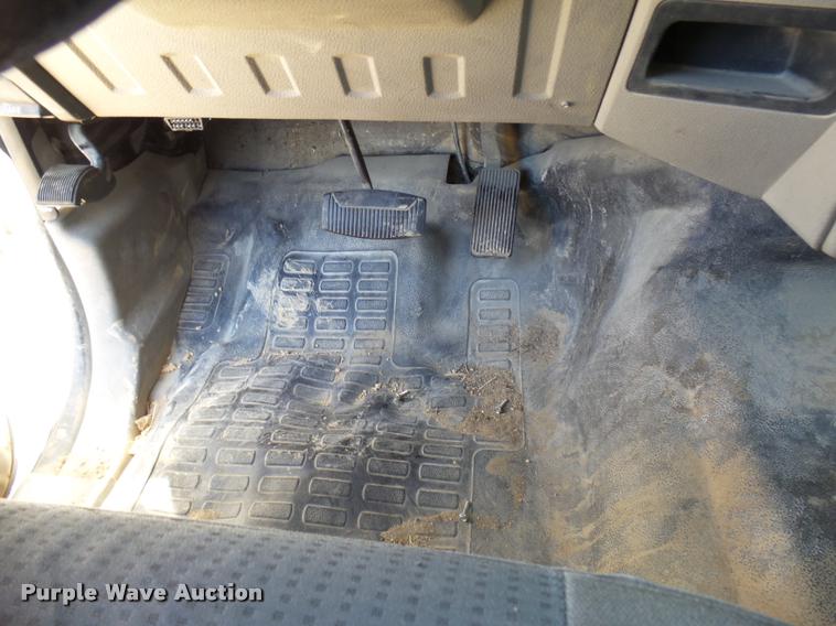 image for item DB2459 2009 Ford F550 Crew Cab utility truck