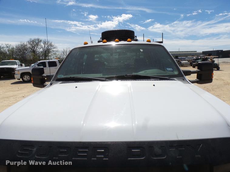 image for item DB2459 2009 Ford F550 Crew Cab utility truck