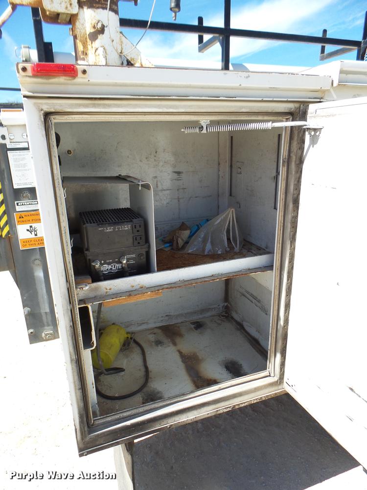 image for item DB2459 2009 Ford F550 Crew Cab utility truck