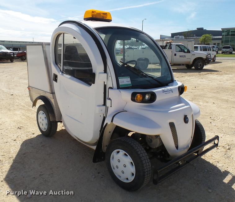 image for item DB2462 2015 Polaris GEM electric car