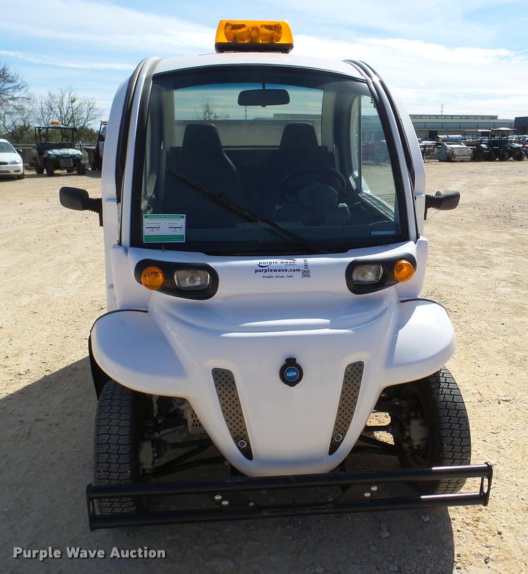image for item DB2462 2015 Polaris GEM electric car