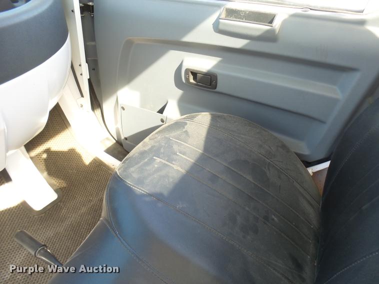 image for item DB2462 2015 Polaris GEM electric car