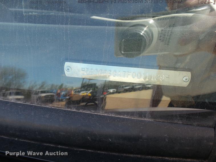 image for item DB2462 2015 Polaris GEM electric car