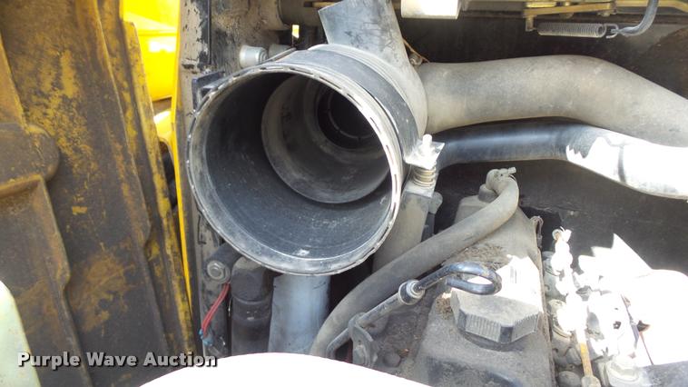 image for item DB3800 1999 John Deere 250 skid steer
