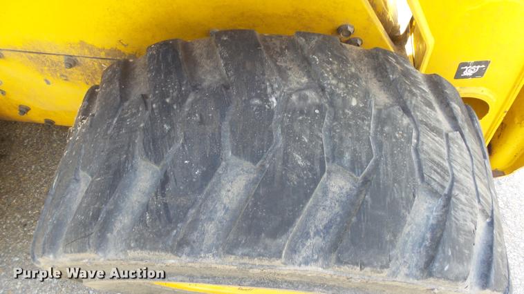 image for item DB3800 1999 John Deere 250 skid steer