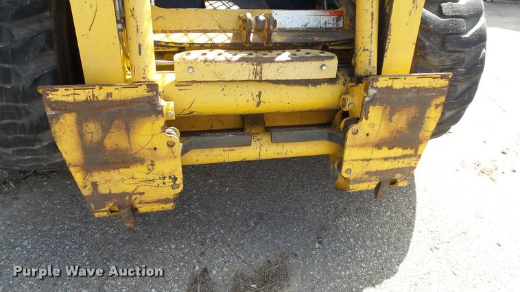 image for item DB3800 1999 John Deere 250 skid steer
