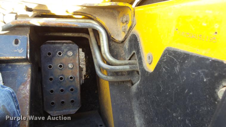 image for item DB3800 1999 John Deere 250 skid steer