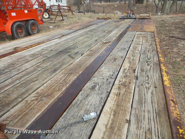 image for item DB5000 1991 Hillsboro equipment trailer