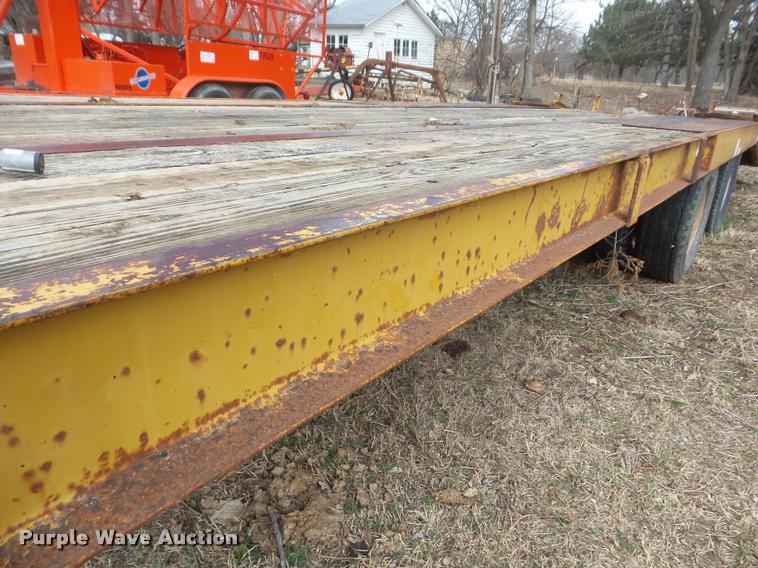 image for item DB5000 1991 Hillsboro equipment trailer