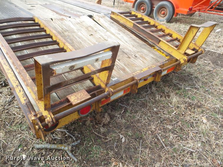 image for item DB5000 1991 Hillsboro equipment trailer