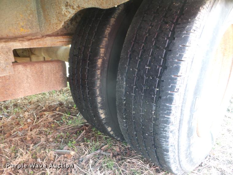 image for item DB5000 1991 Hillsboro equipment trailer