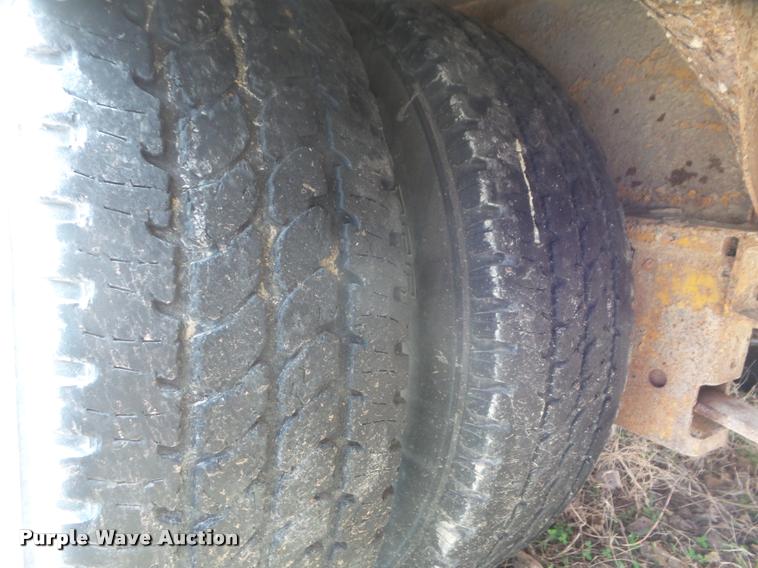 image for item DB5000 1991 Hillsboro equipment trailer