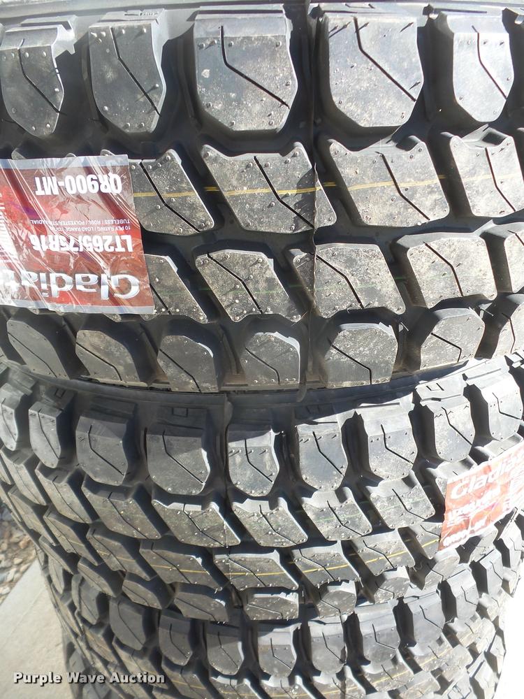 image for item DC9066 (4) Gladiator QR900-M/T LT265/75R16 tires