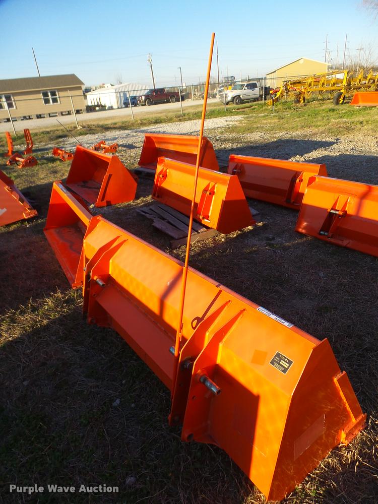 image for item DG9698 Kubota M1047 bucket