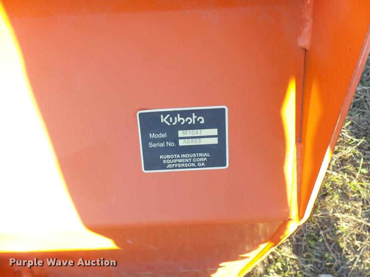 image for item DG9698 Kubota M1047 bucket