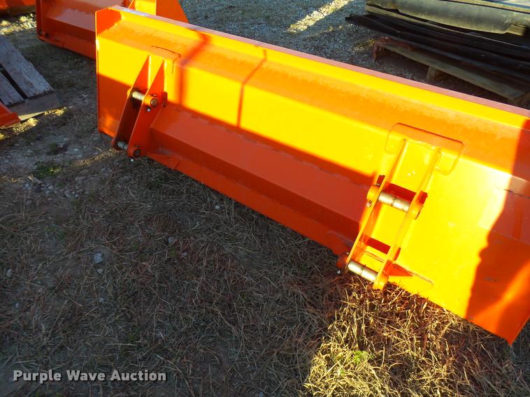 image for item DG9699 Kubota L2276 bucket