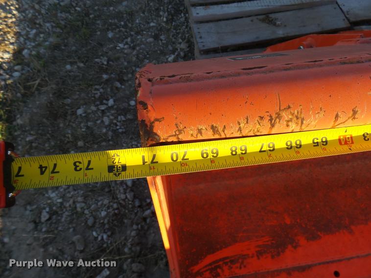 image for item DG9700 KUbota L2293 bucket