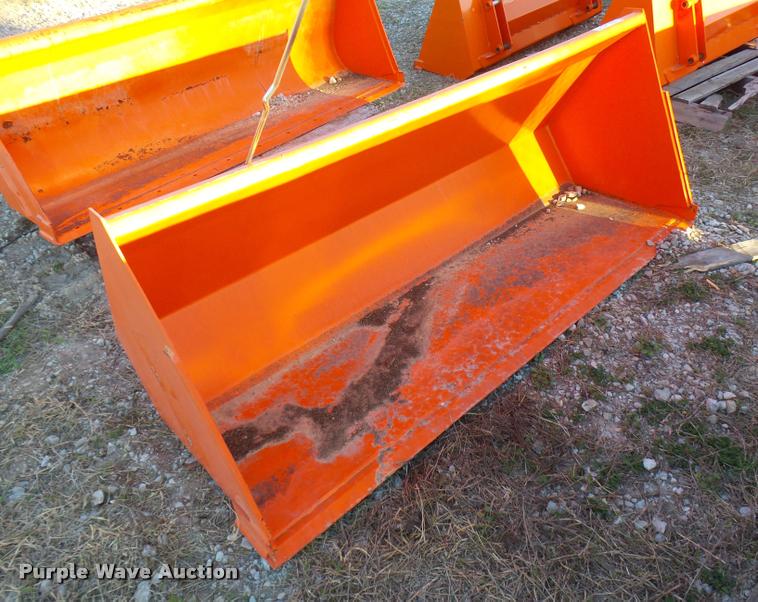 image for item DG9701 Kubota M1282 bucket
