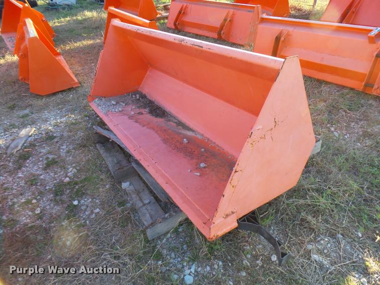 image for item DG9702 Kubota M1282 bucket