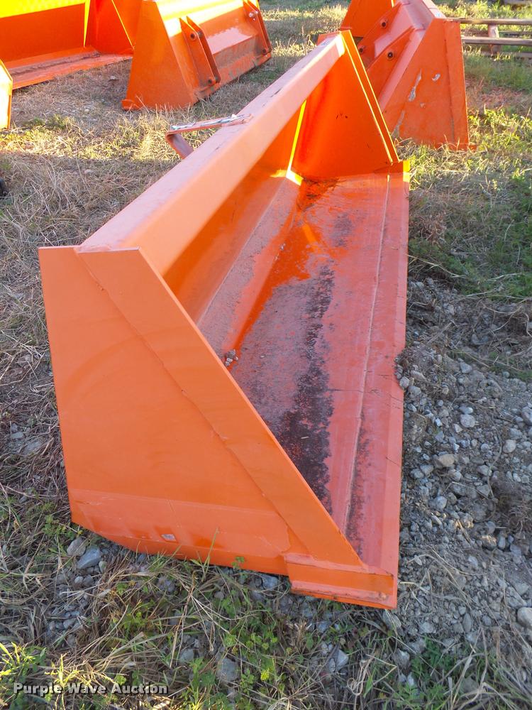 image for item DG9703 Kubota L2264 bucket