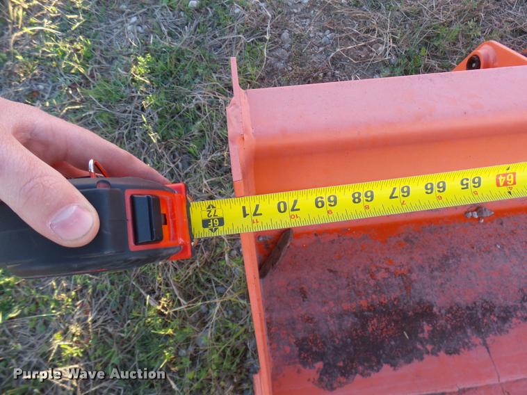 image for item DG9703 Kubota L2264 bucket