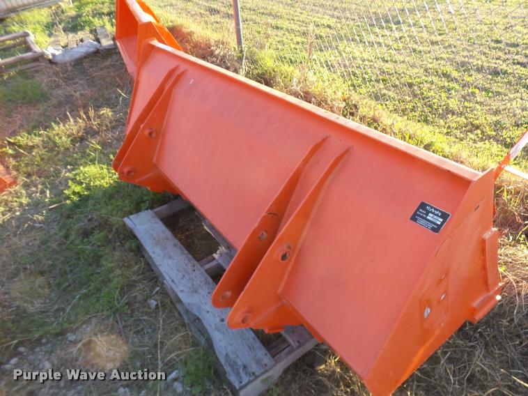 image for item DG9704 Kubota M1282 bucket