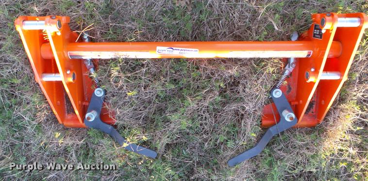image for item DG9705 Kubota L2226 quick attach bracket