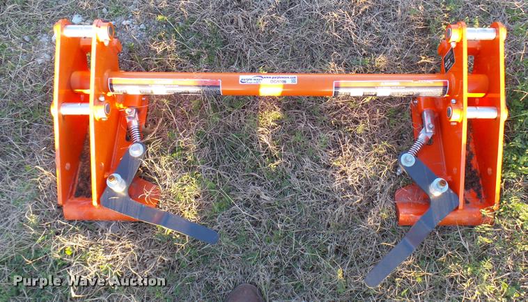 image for item DG9706 Kubota L2226 quick attach bracket