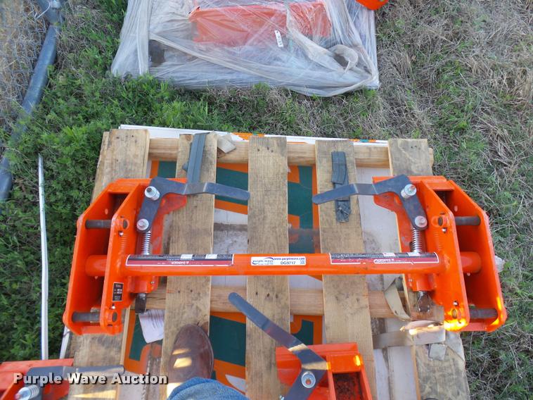 image for item DG9717 Kubota L2228 quick attach bracket