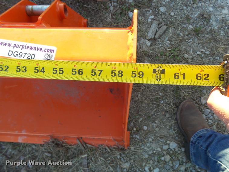 image for item DG9720 Kubota loader bucket