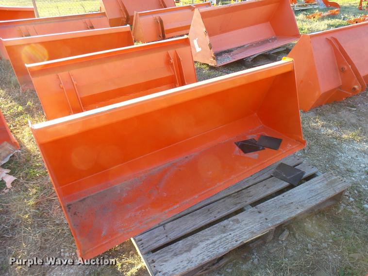 image for item DG9721 Kubota loader bucket