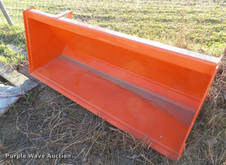 image for item DG9725 Kubota loader bucket
